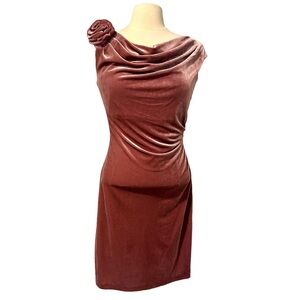 Eliza J Women's Velvet Dress Size 6 Small/Medium.